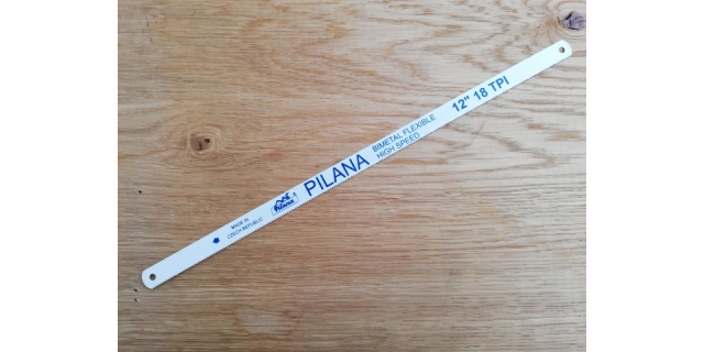 List pilový 18z-300mm univerzální