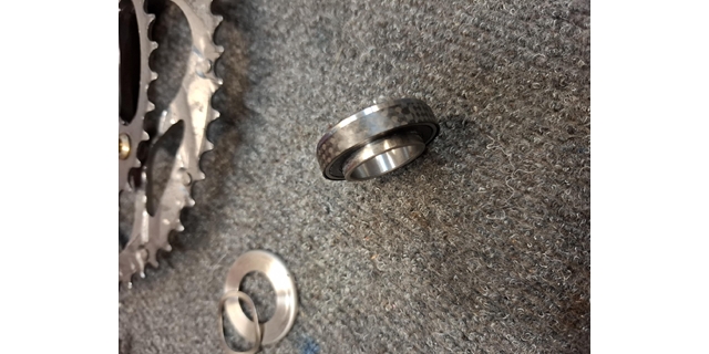 Sada na opravu středové spojky TREK BB90