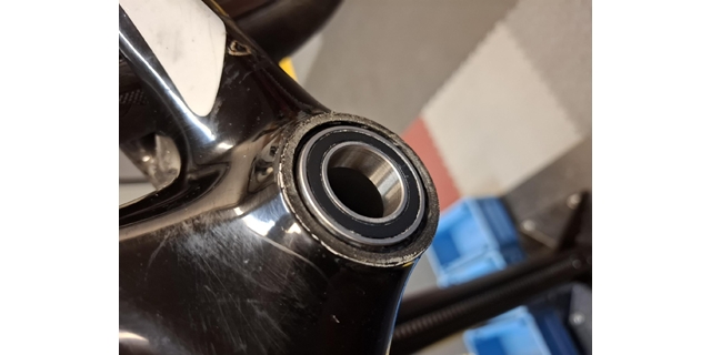 Sada na opravu středové spojky TREK BB90