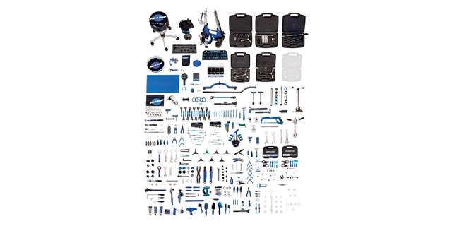 Sada drobného nářadí BASE MASTER KIT 2023